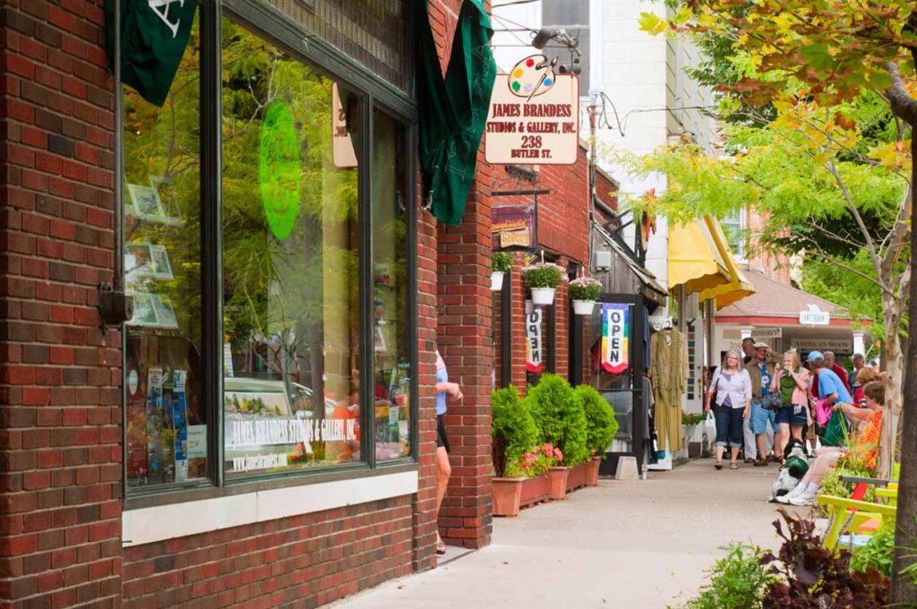 Saugatuck's Stunning Art Galleries