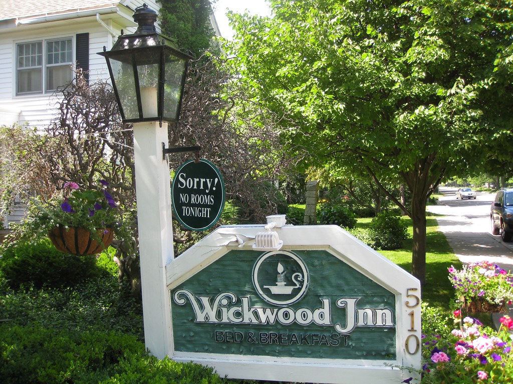Wickwood Inn Saugatuck