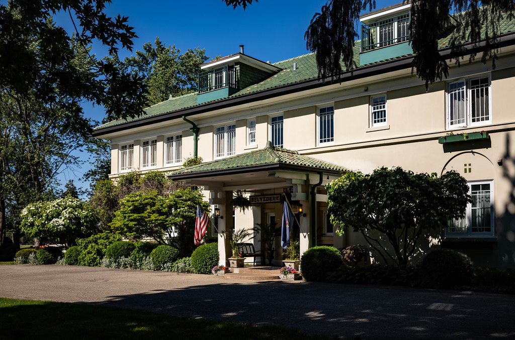 The Belvedere Inn Saugatuck