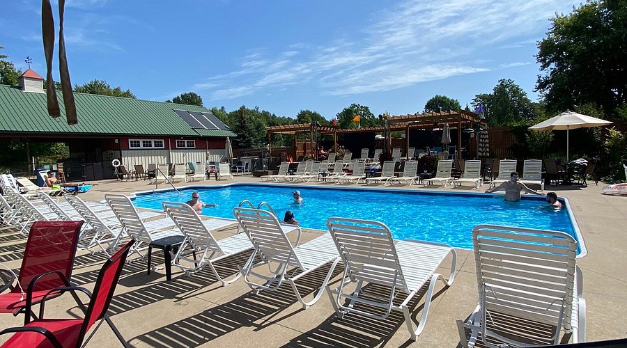  Best Western Plaza Hotel Saugatuck